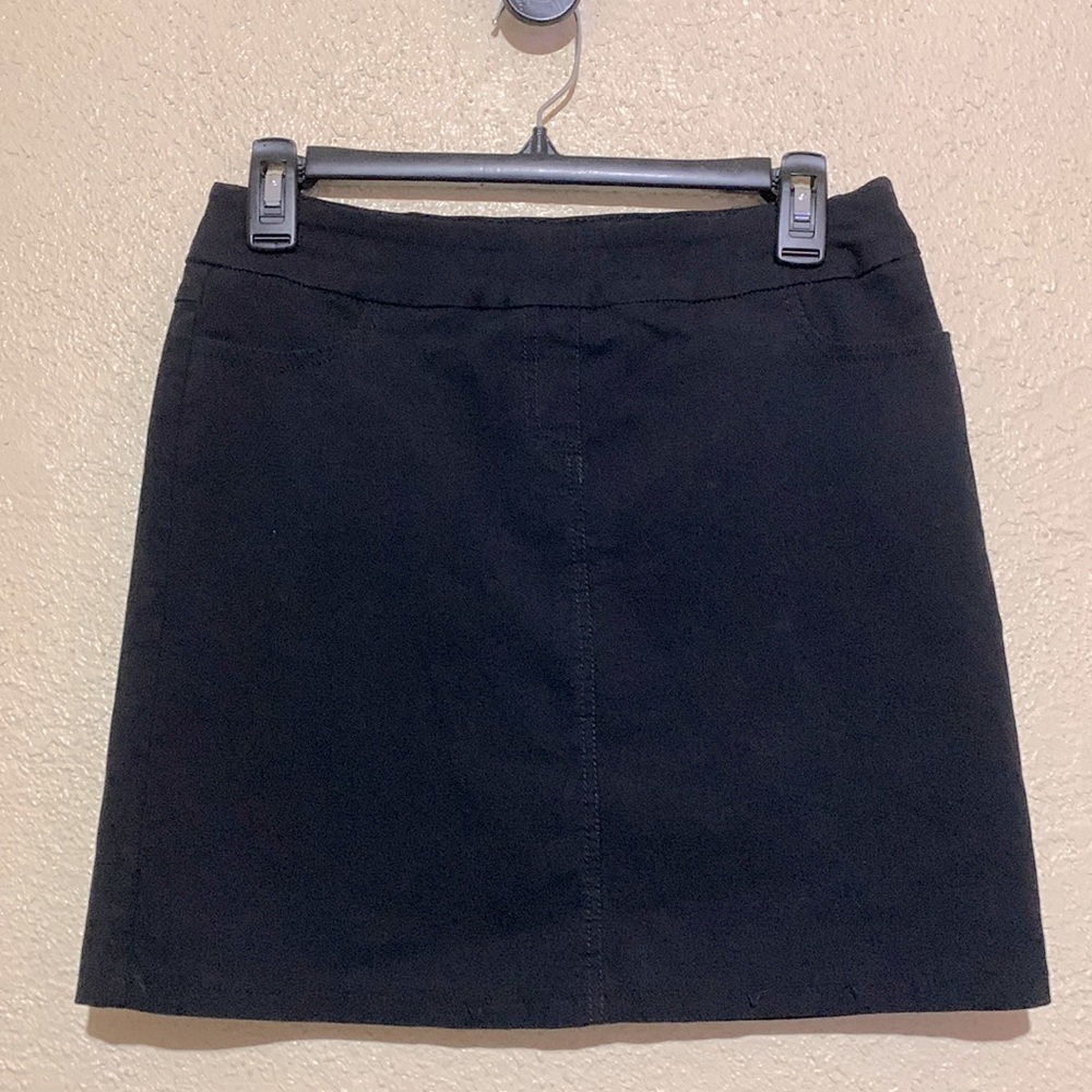 Slim-Sation Skort "Shorts w/Skirt" Black Stretchy Size 8🌀